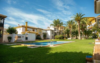 Puebla Lucía, Fuengirola – Tu guía completa / Your full guide